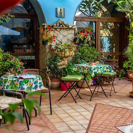 La Finestra Sul Cortile 3*