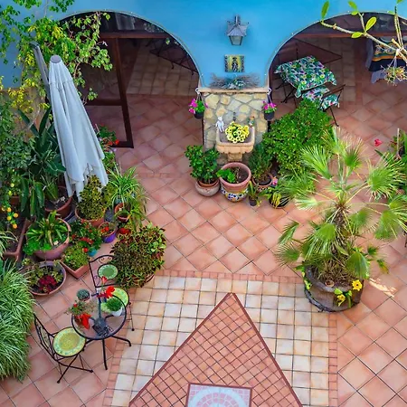 La Finestra Sul Cortile לינה וארוחת בוקר